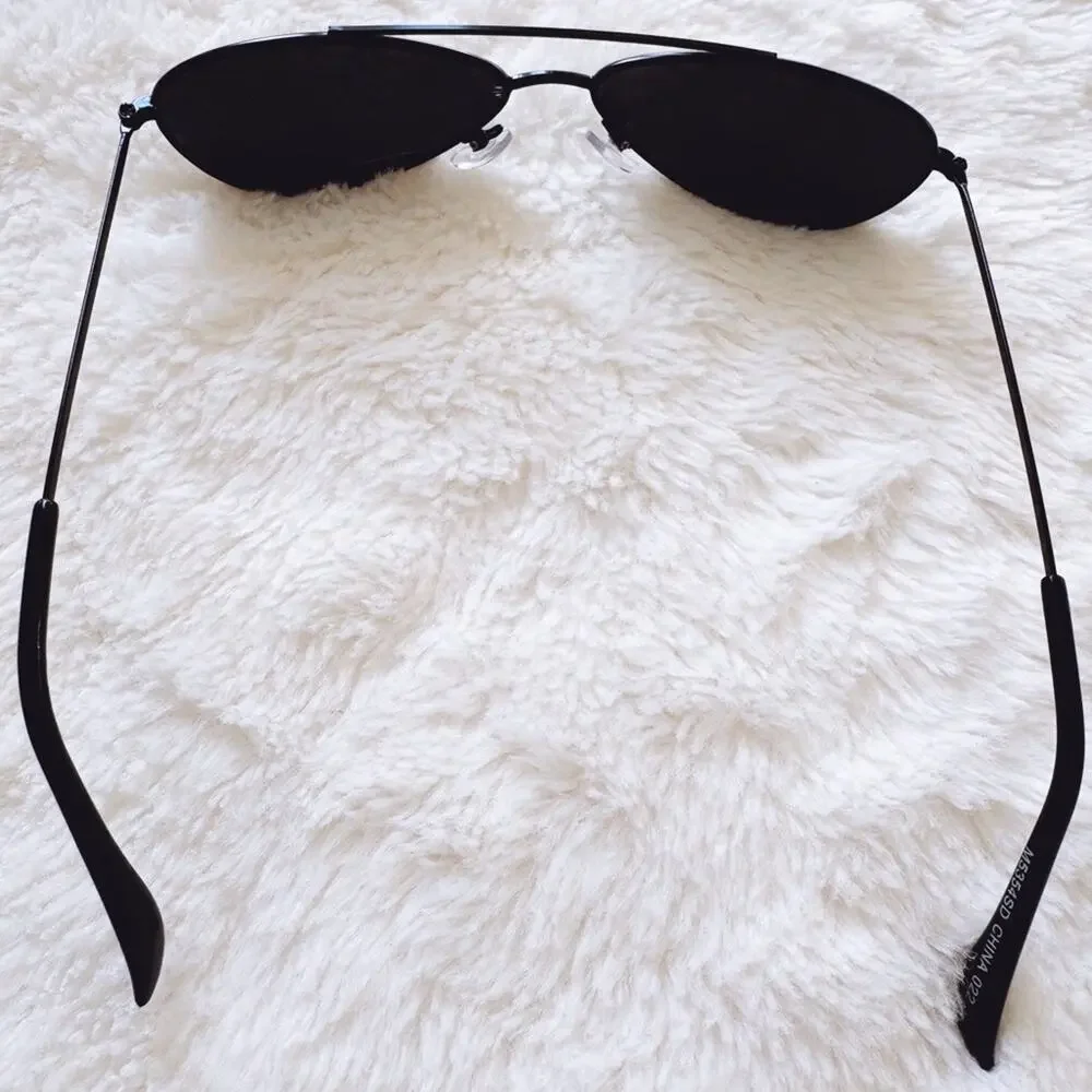 Cynthia Black Aviator Slim Sunglasses